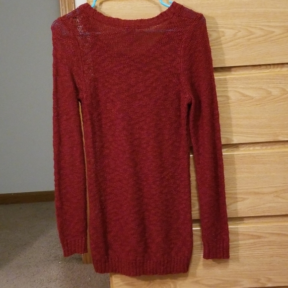 Red sweater - Picture 6 of 7